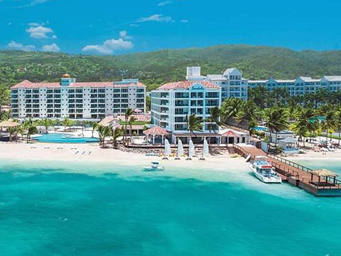 Jewel Dunn's River Beach Resort & Spa